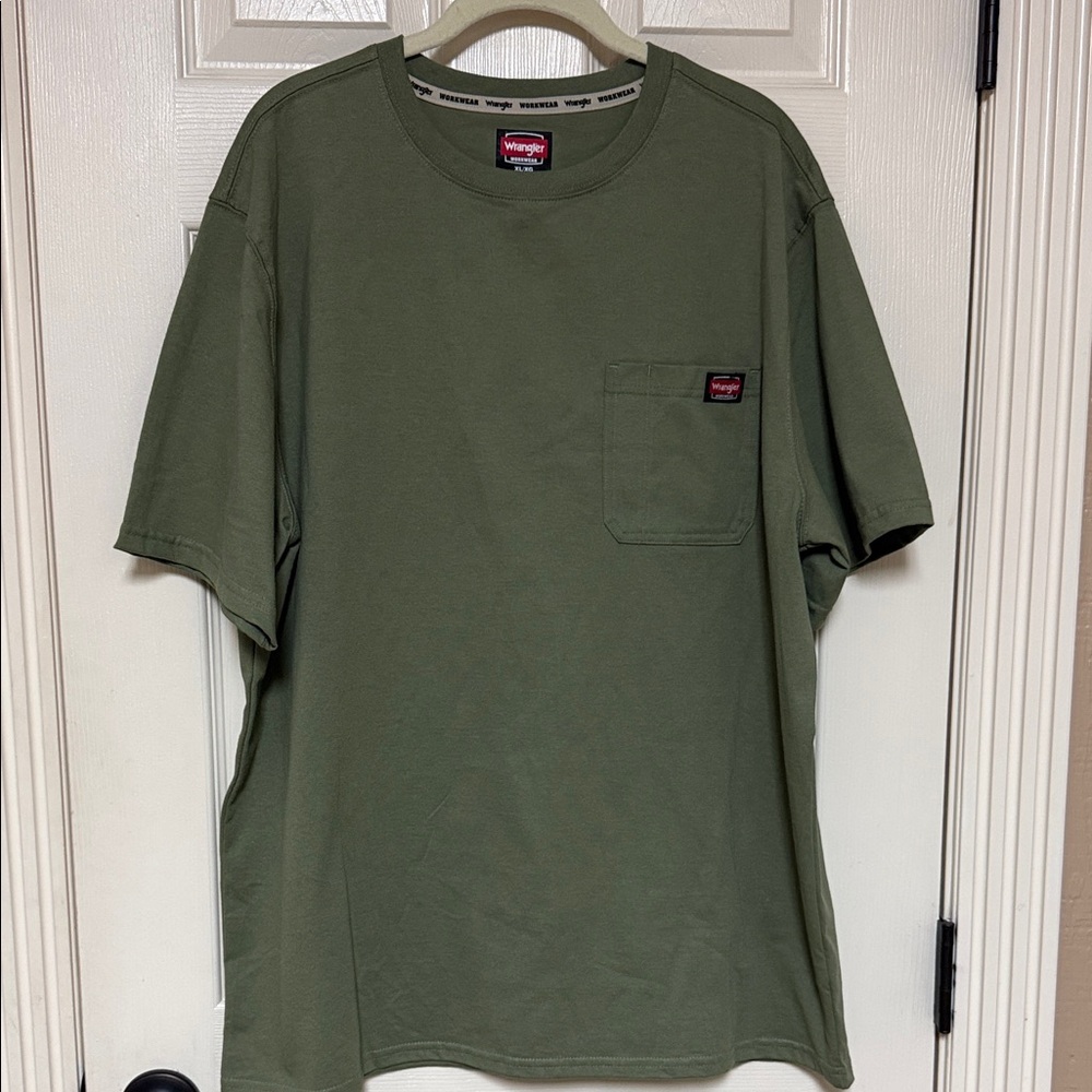 Wrangler Workwear Men's Classic Olive Tee